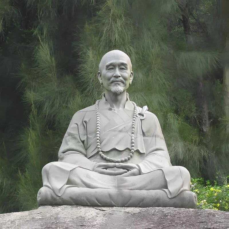 부처님 동상 실내